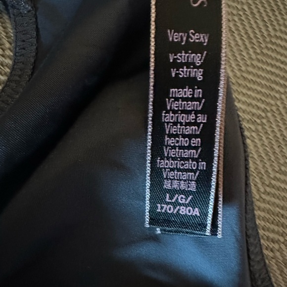 Victoria's Secret Silky Grey Vstring Panties with Double Straps and Gold Charm - Picture 4 of 4